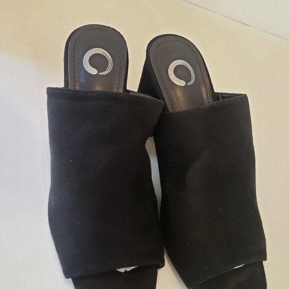 Journee Collection Adelaide slides size 7.5 - Picture 5 of 10